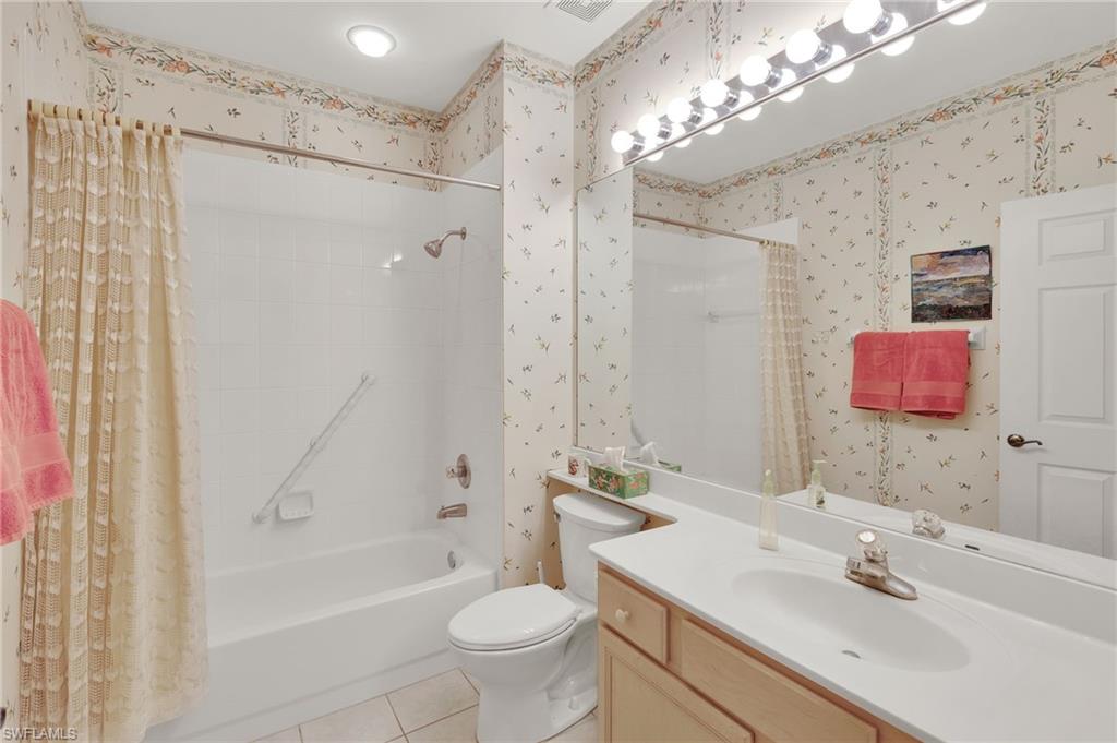 SUTTON WALK - Residential