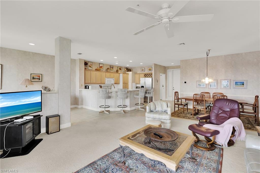 SUTTON WALK - Residential