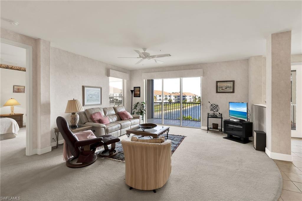 SUTTON WALK - Residential