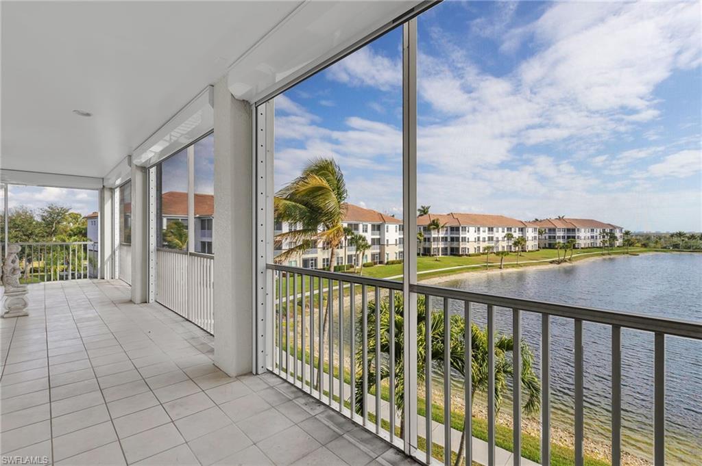 SUTTON WALK - Residential