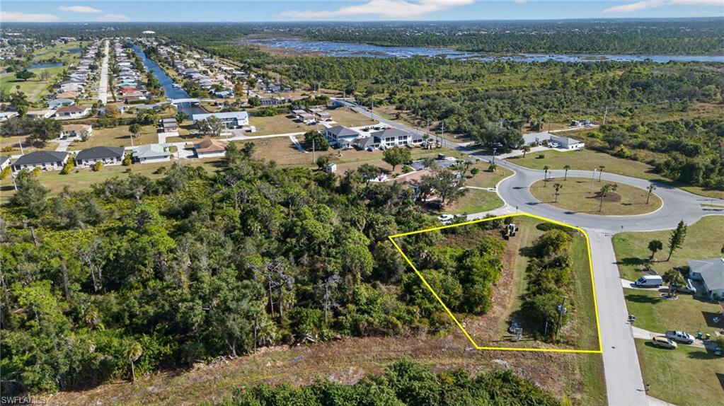 PORT CHARLOTTE - Land