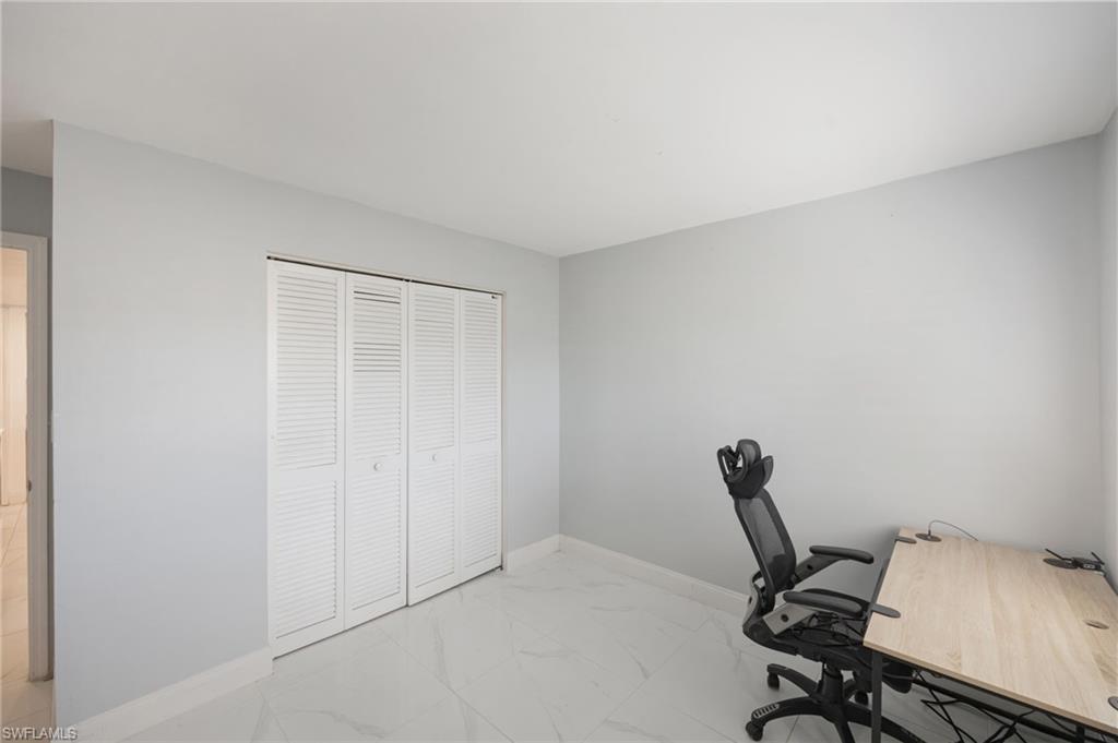 GLADES COUNTRY CLUB - Residential