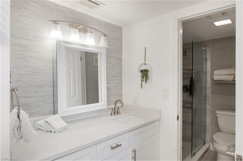 GLADES COUNTRY CLUB - Residential