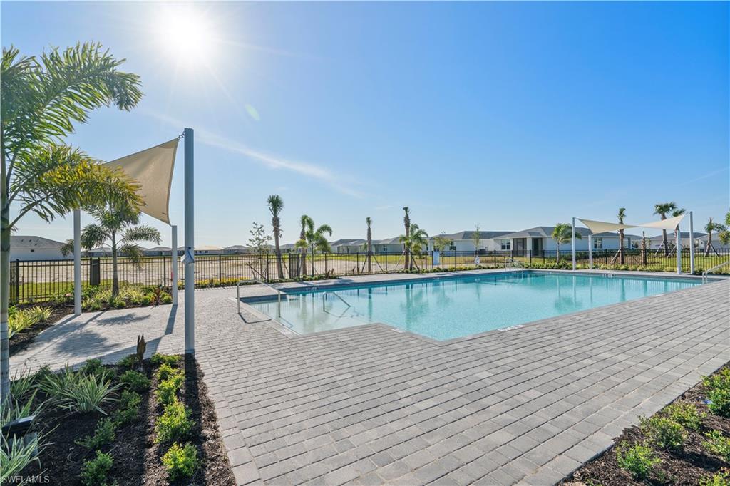 CRESCENT LAKES - Residential Lease