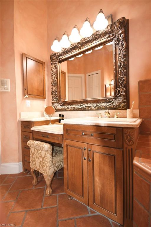 TRAFALGAR WOODS - Residential