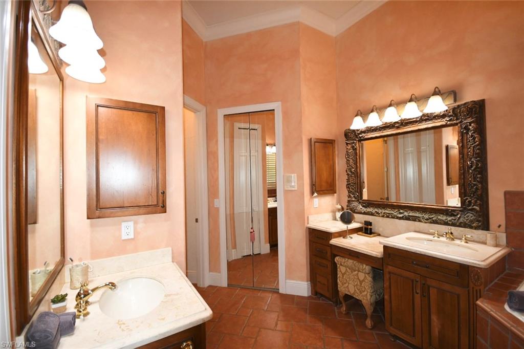 TRAFALGAR WOODS - Residential