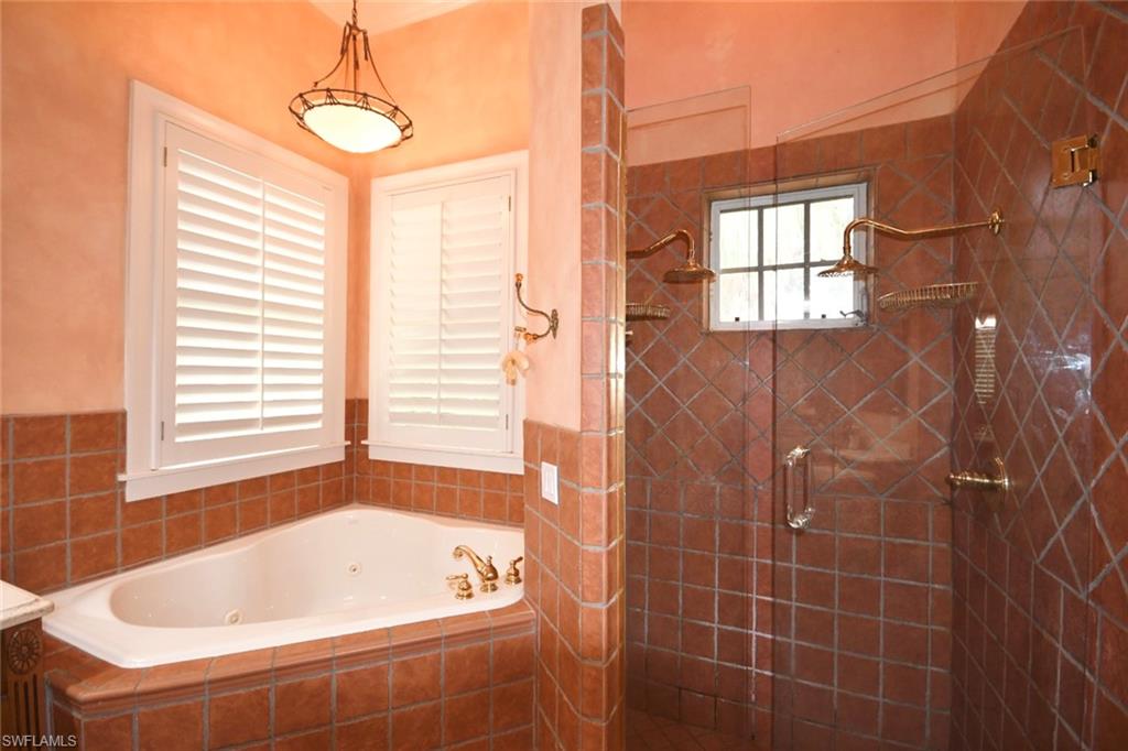 TRAFALGAR WOODS - Residential