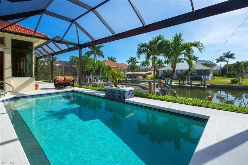 MARCO BEACH - Residential