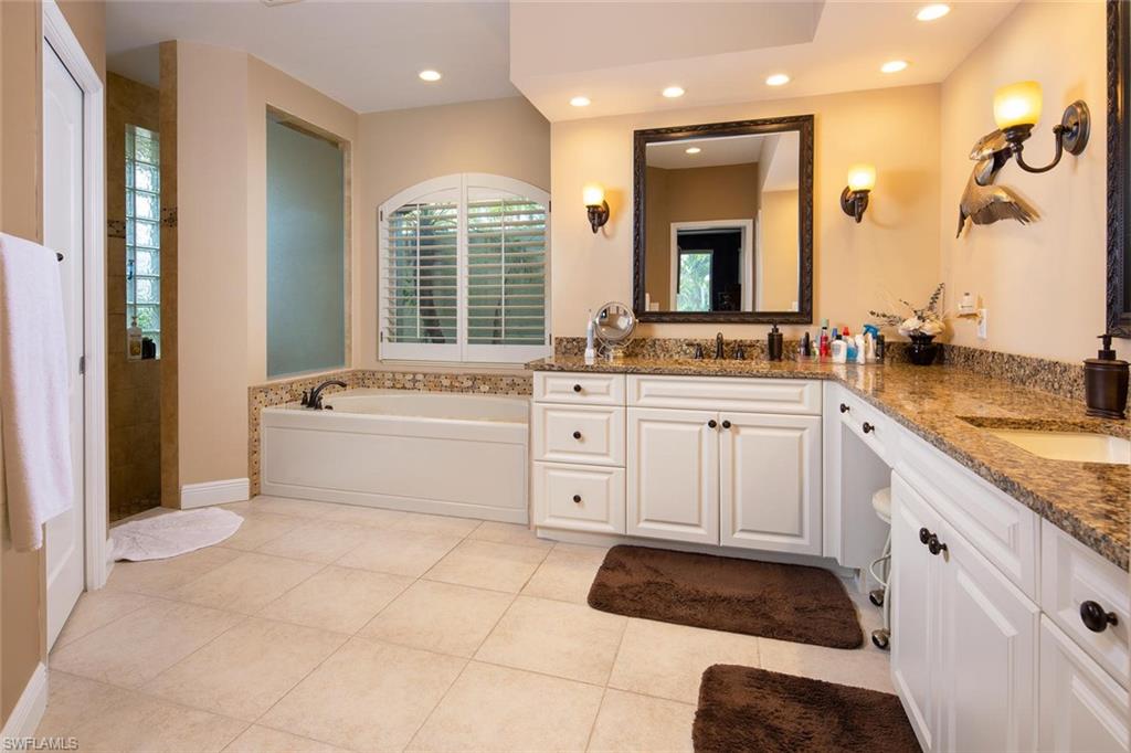 MARCO BEACH - Residential