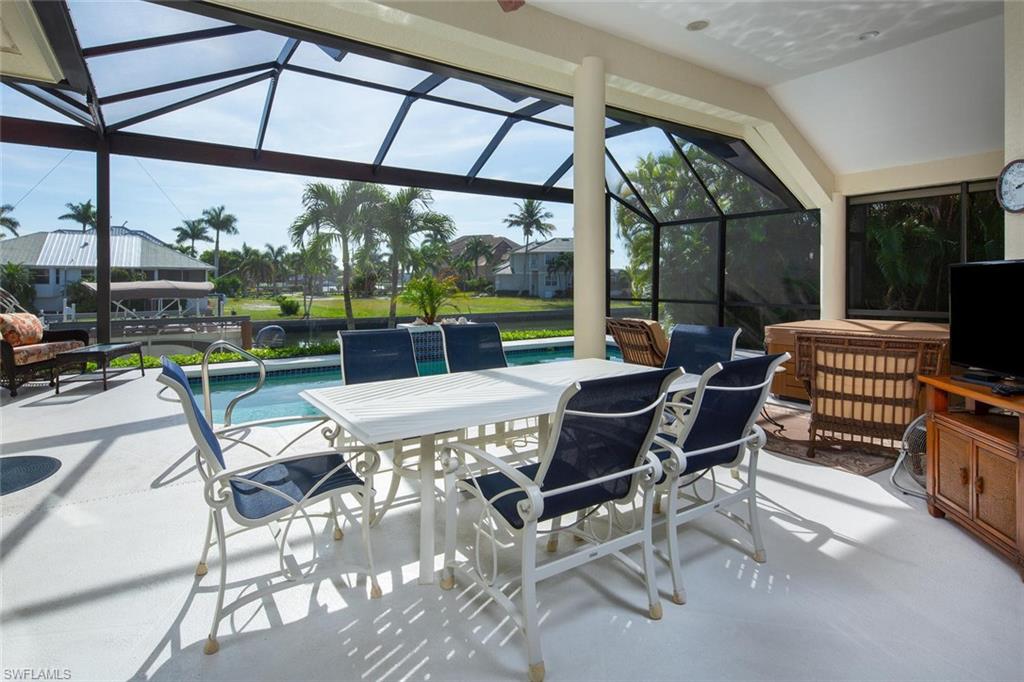 MARCO BEACH - Residential