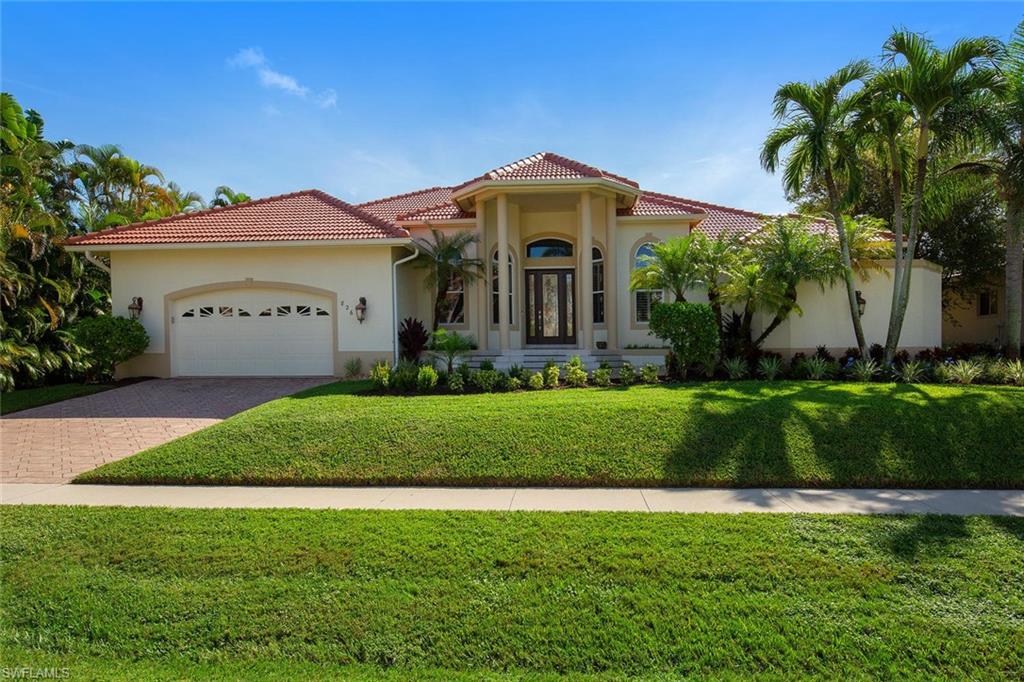 MARCO BEACH - Residential