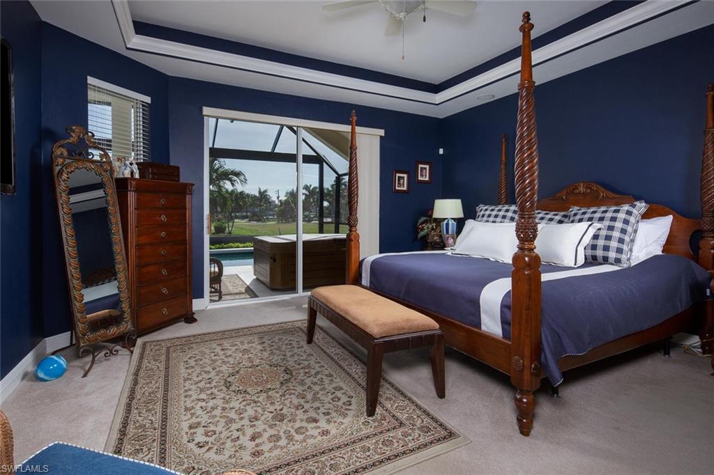 MARCO BEACH - Residential