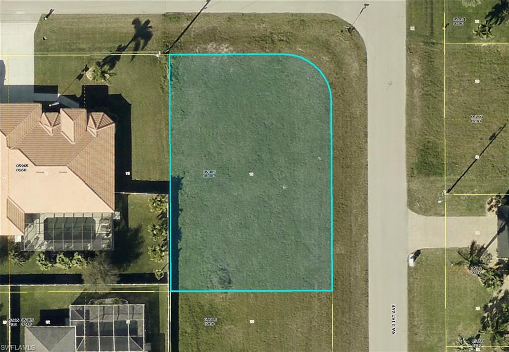CAPE CORAL - Land