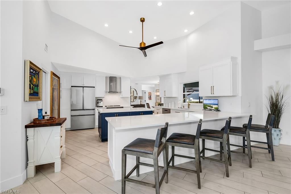 1276 Treasure CT