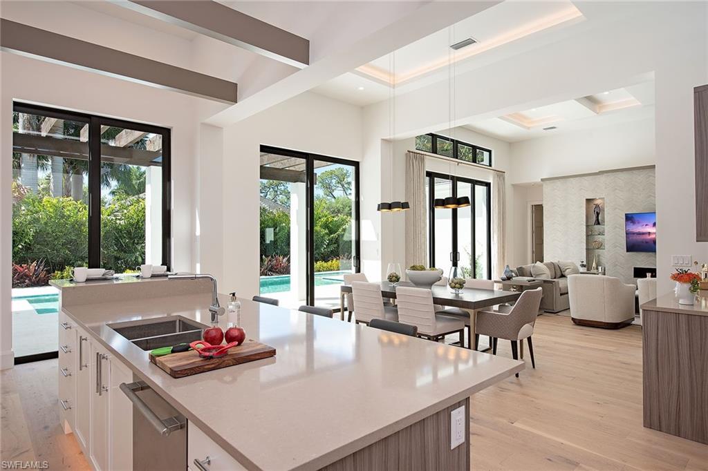 MOORINGS - Residential