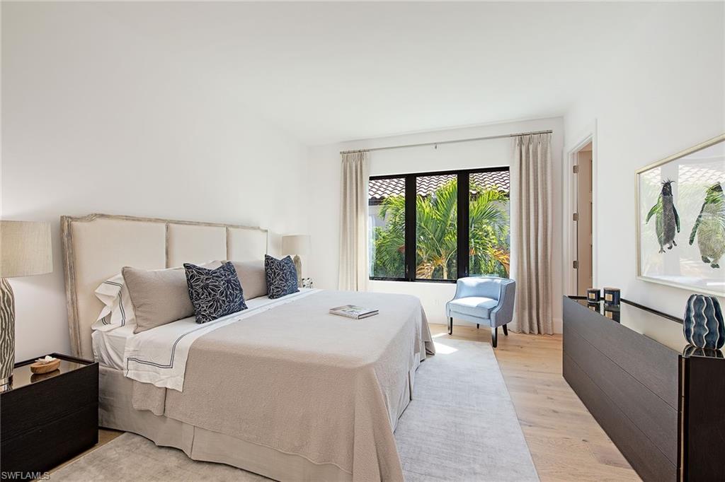 MOORINGS - Residential