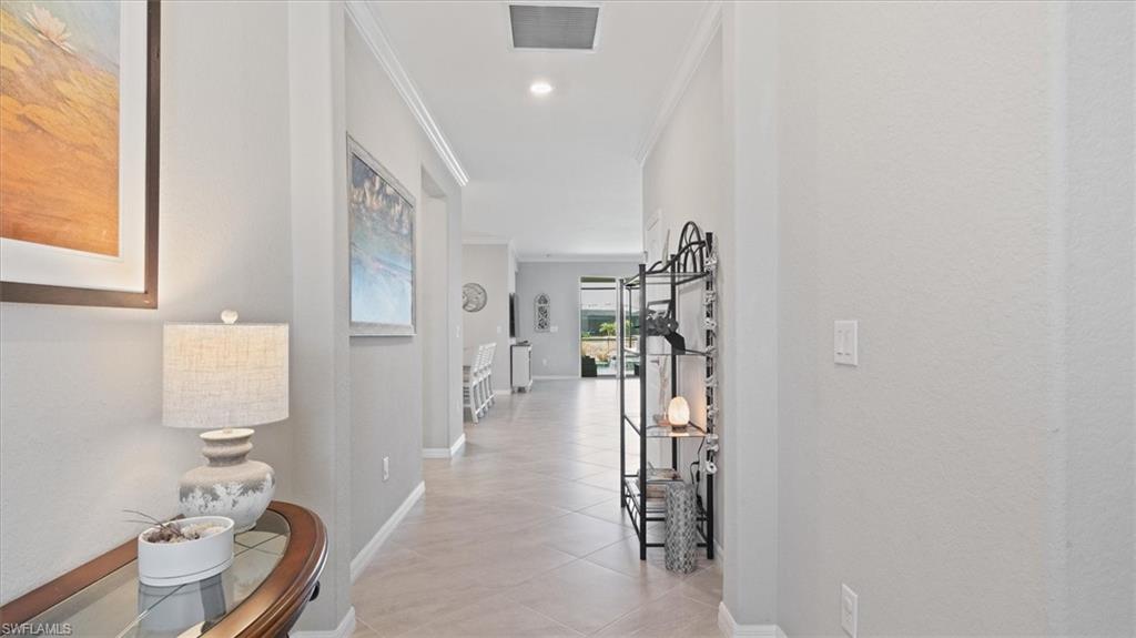 900 BUILDING - Residential