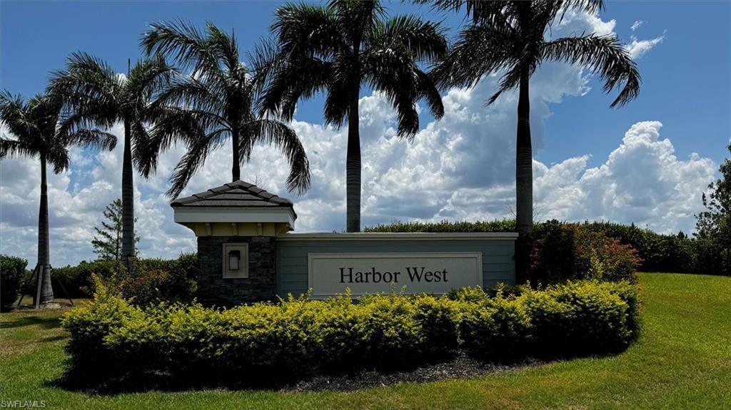 900 BUILDING - Residential