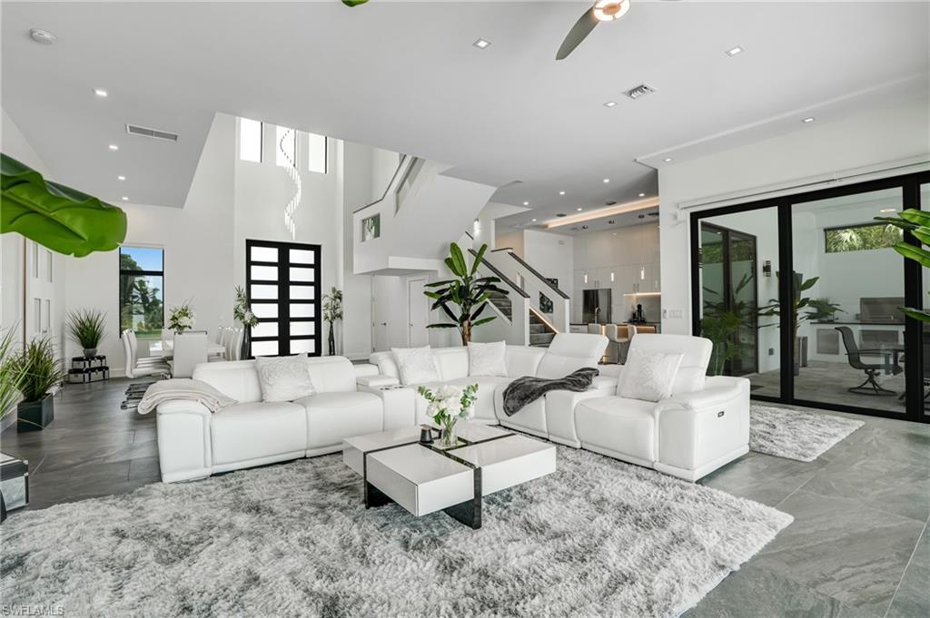 RIVERWATCH - Residential