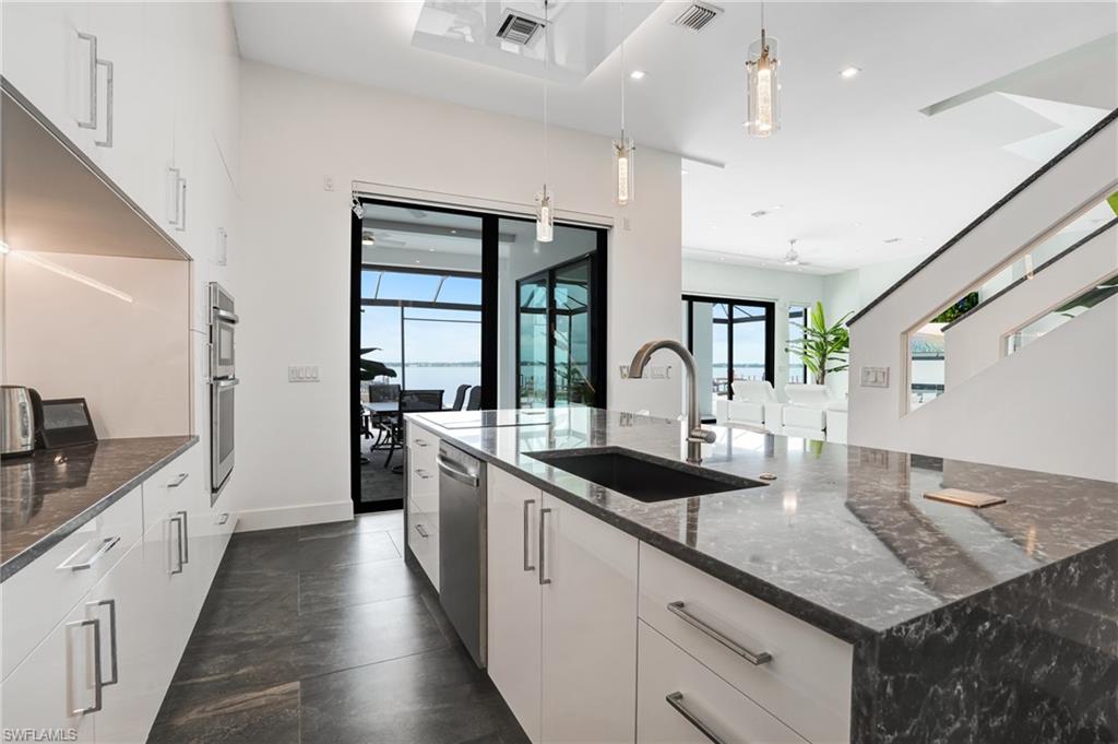 RIVERWATCH - Residential