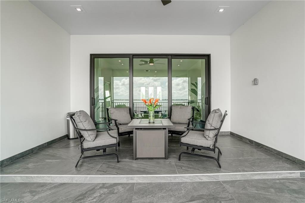 RIVERWATCH - Residential