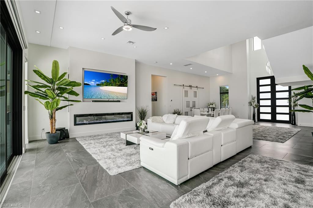 RIVERWATCH - Residential