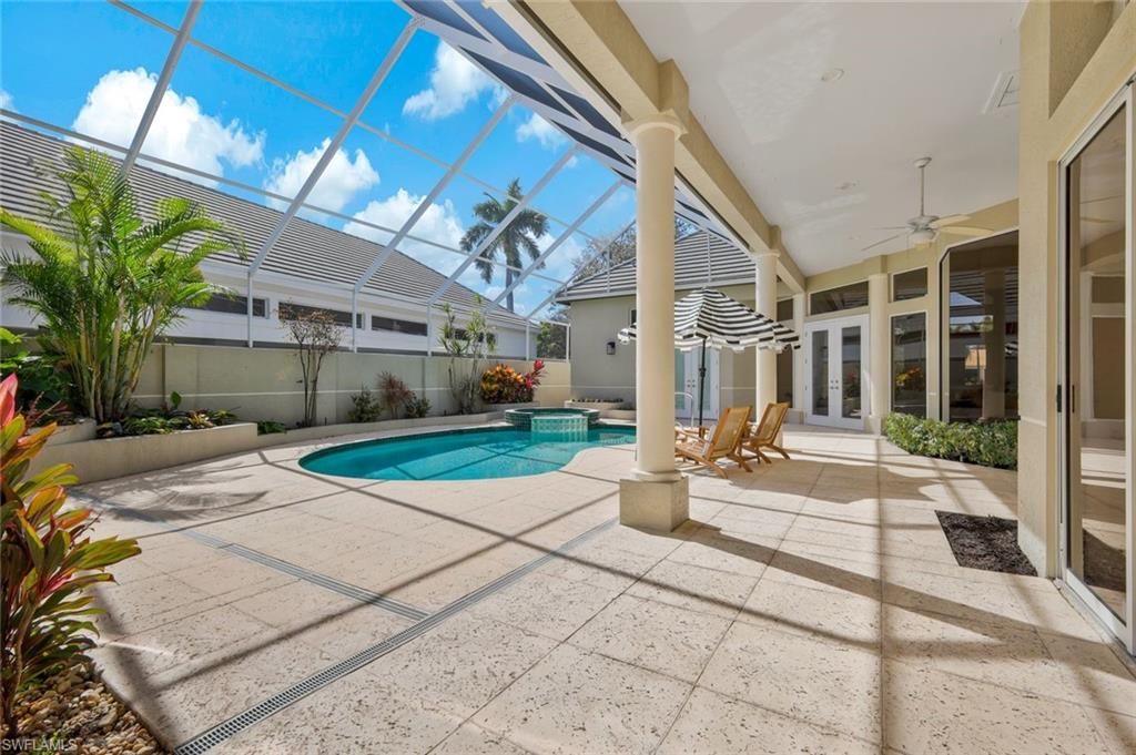 Photo of 109 Greenfield CT, NAPLES, FL 34110 (MLS # 226010015)