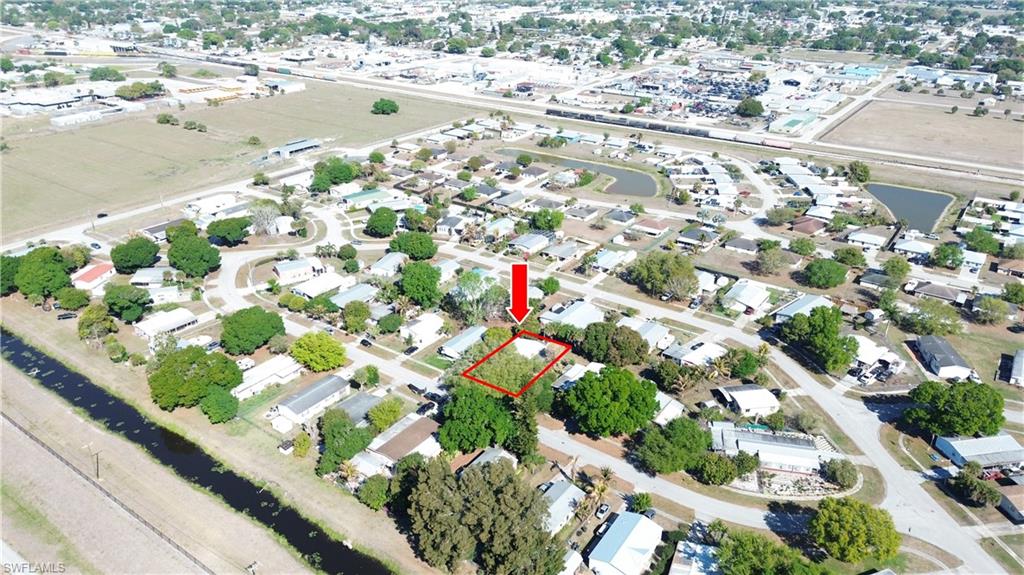 SEMINOLE MANOR - Residential