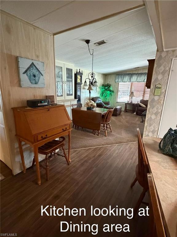 SEMINOLE MANOR - Residential