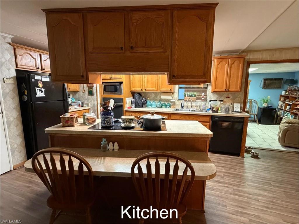 SEMINOLE MANOR - Residential