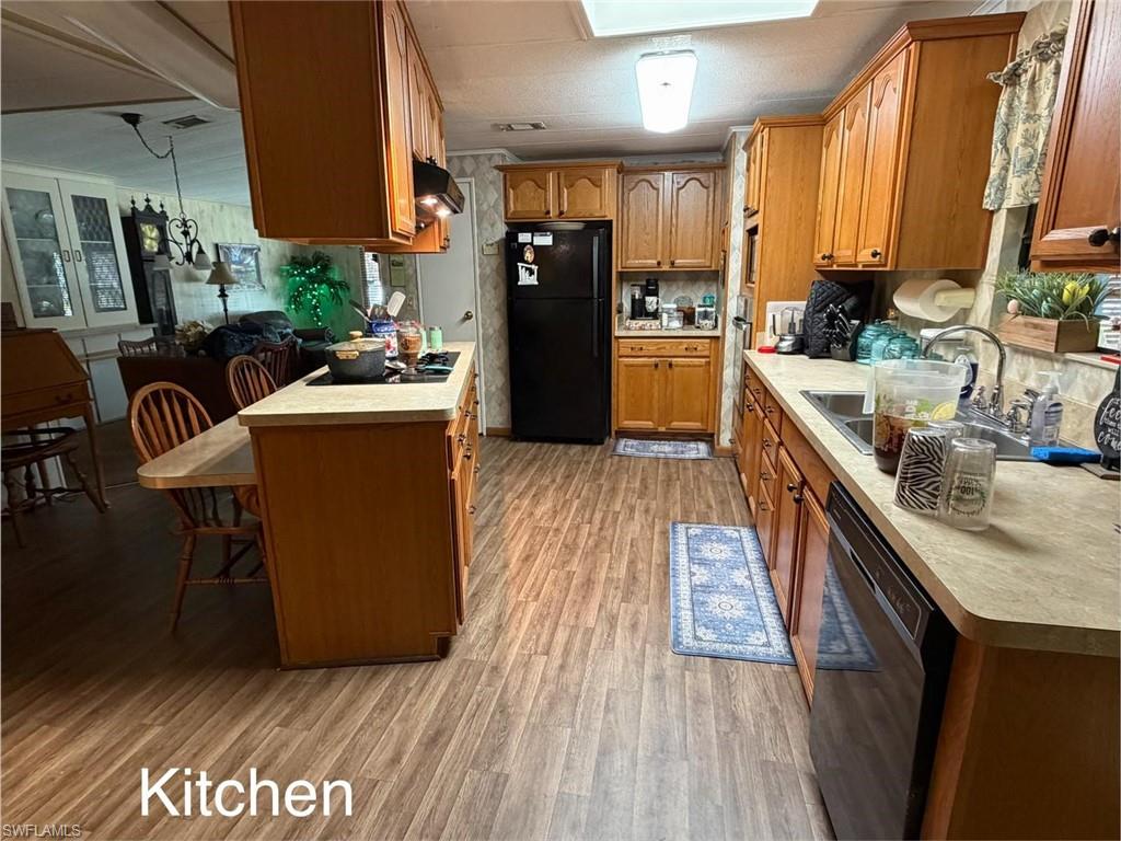 SEMINOLE MANOR - Residential