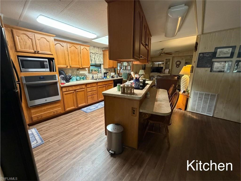 SEMINOLE MANOR - Residential