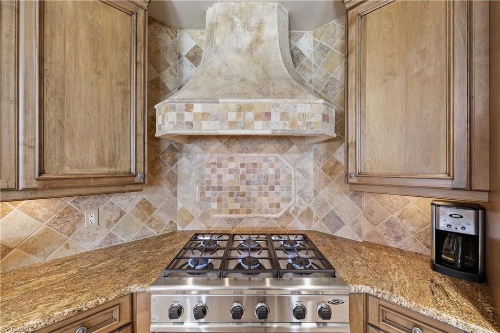 PARK SHORE - Residential