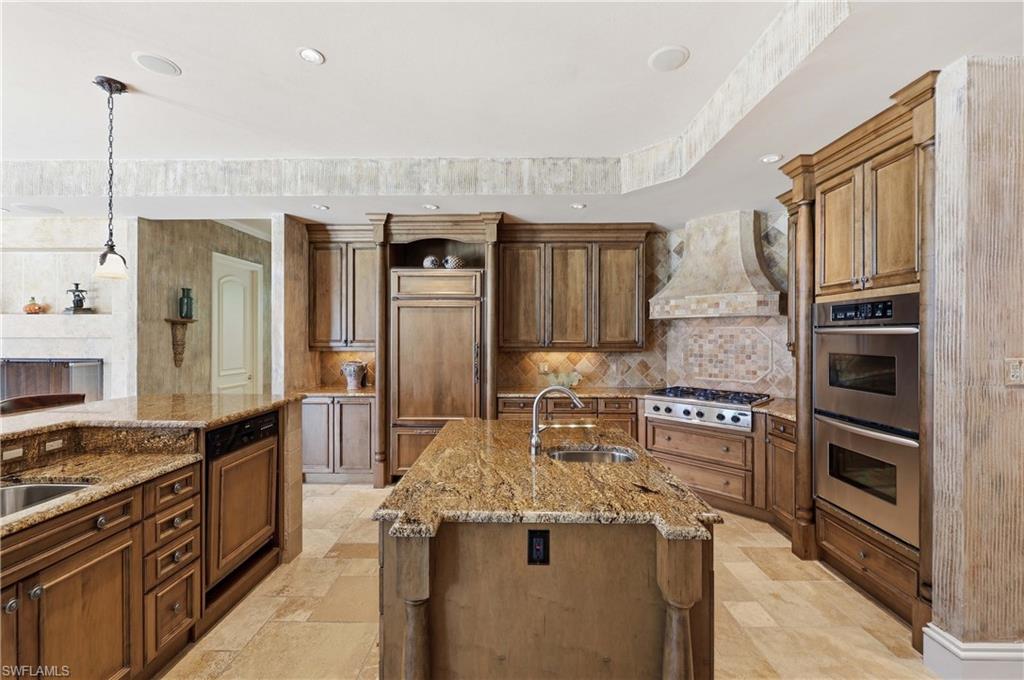 PARK SHORE - Residential