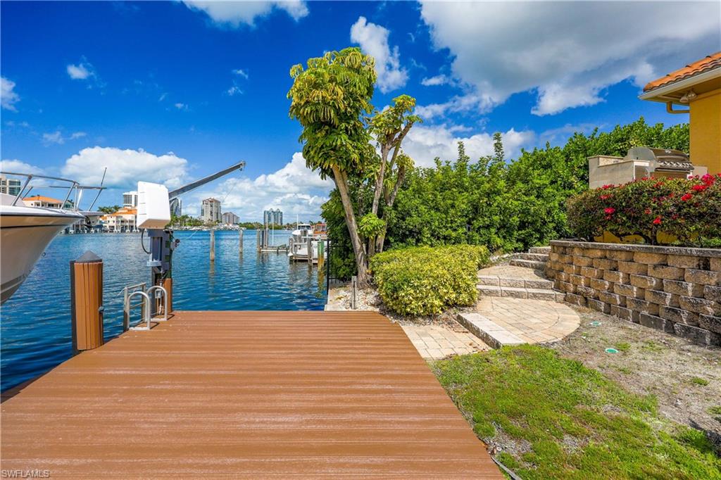 PARK SHORE - Residential