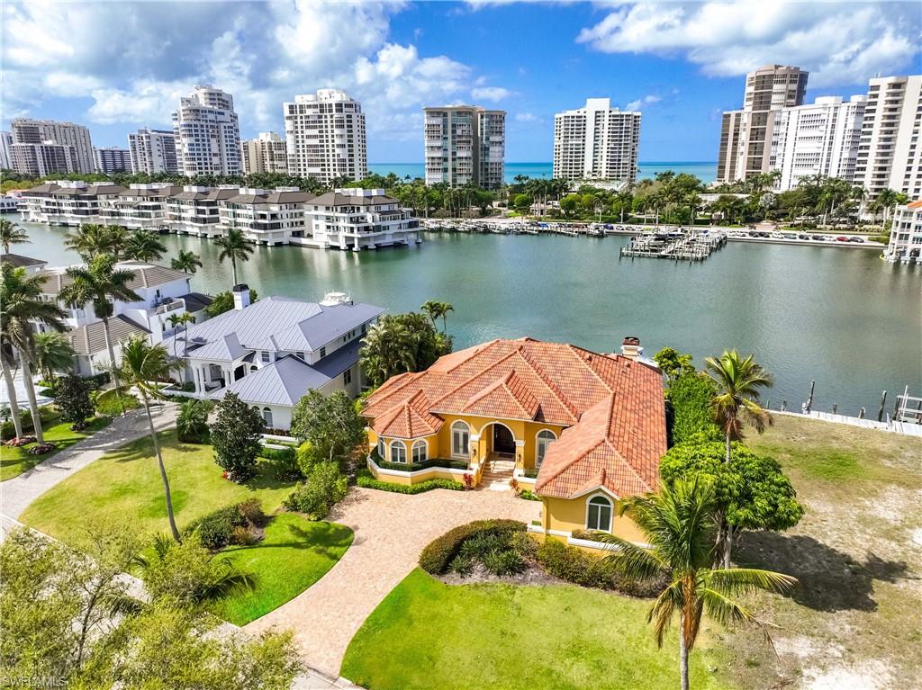 PARK SHORE - Residential