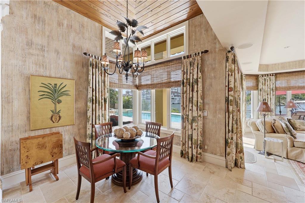 PARK SHORE - Residential