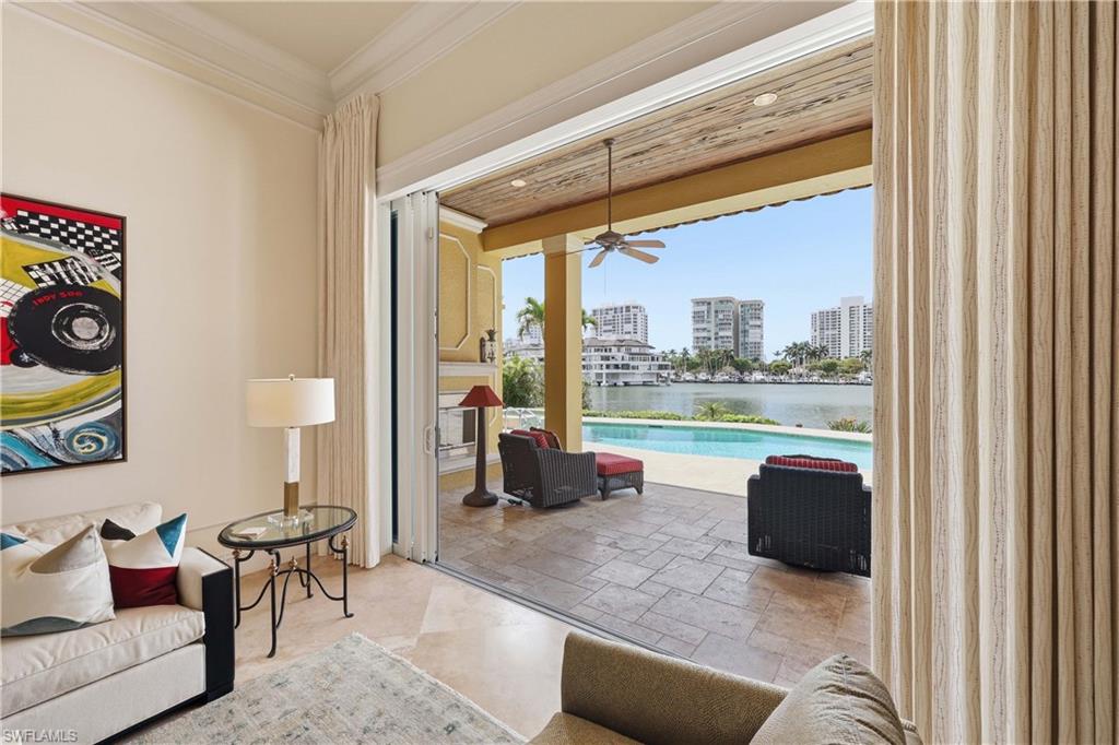 PARK SHORE - Residential