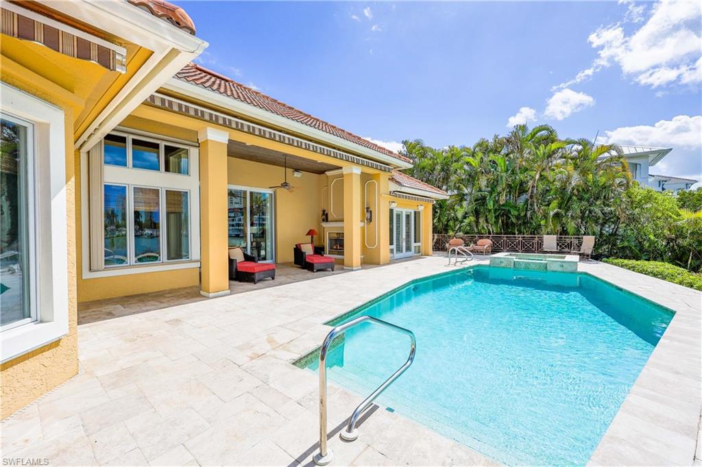 PARK SHORE - Residential