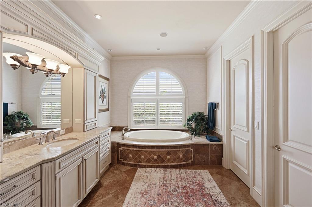 PARK SHORE - Residential