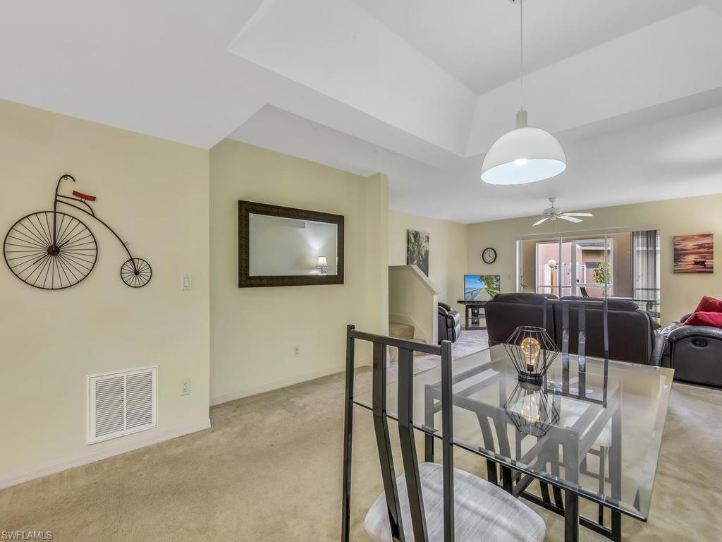 SUNSET LAKE CONDO - Residential