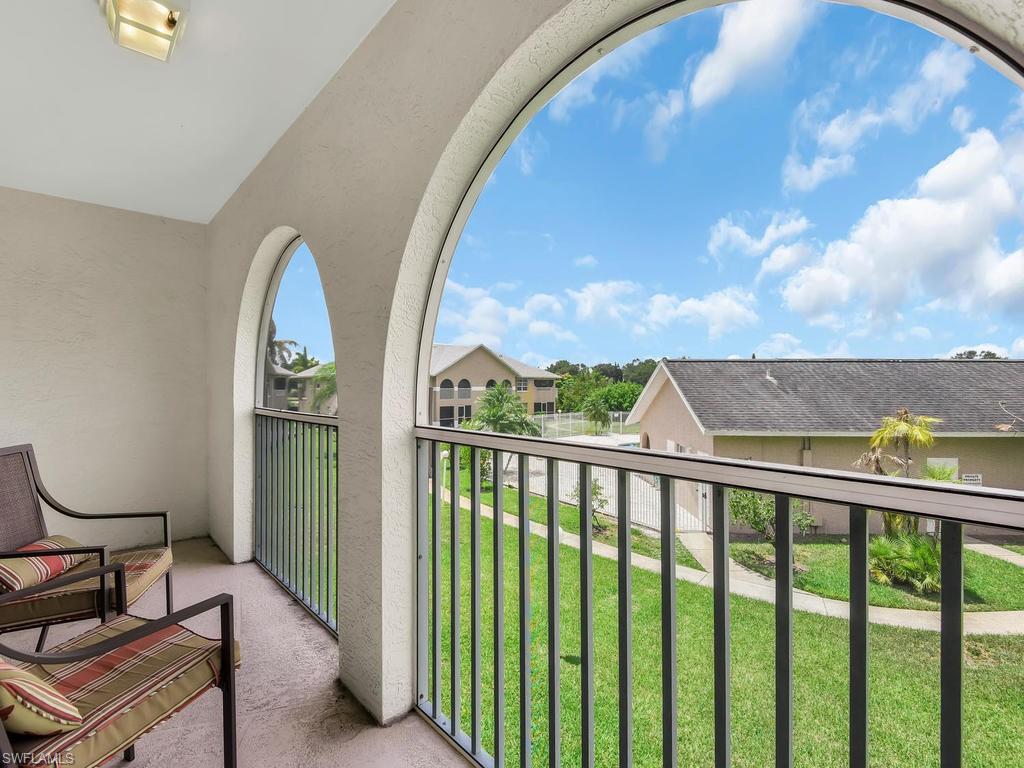 SUNSET LAKE CONDO - Residential