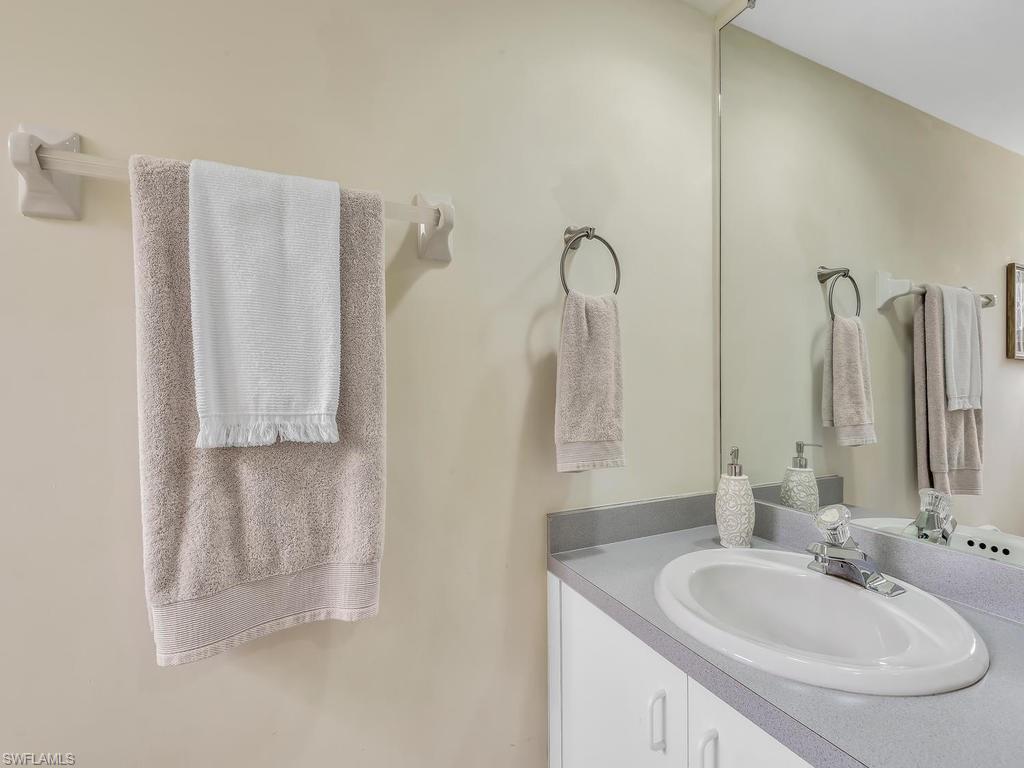 SUNSET LAKE CONDO - Residential