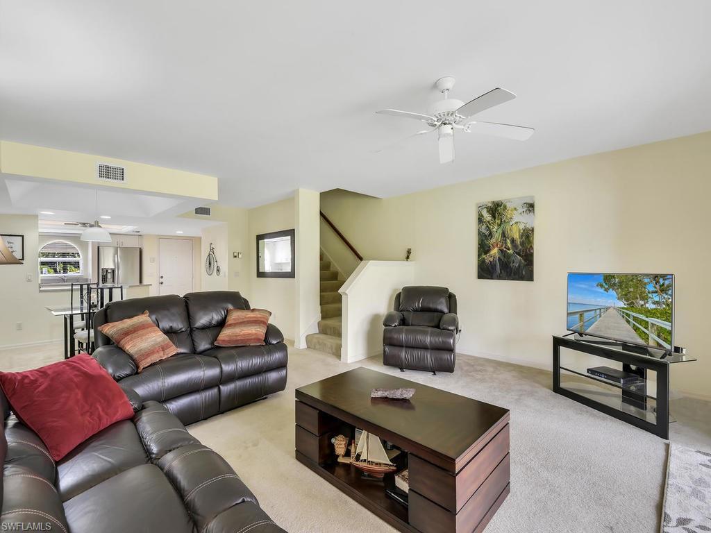 SUNSET LAKE CONDO - Residential