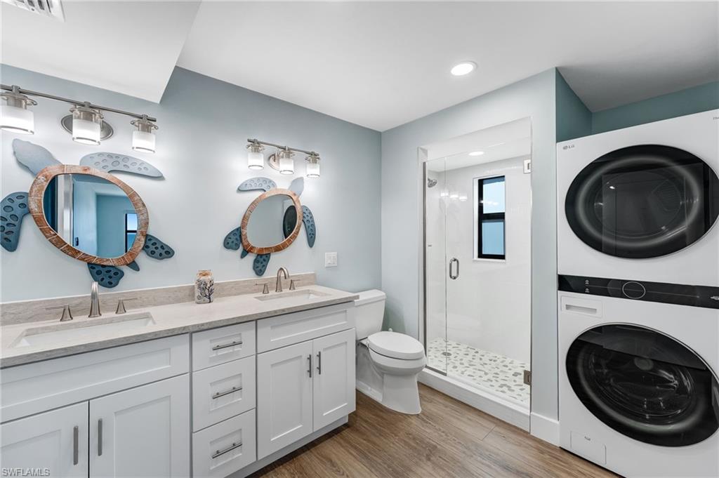 ISLAND WINDS CONDO - Residential