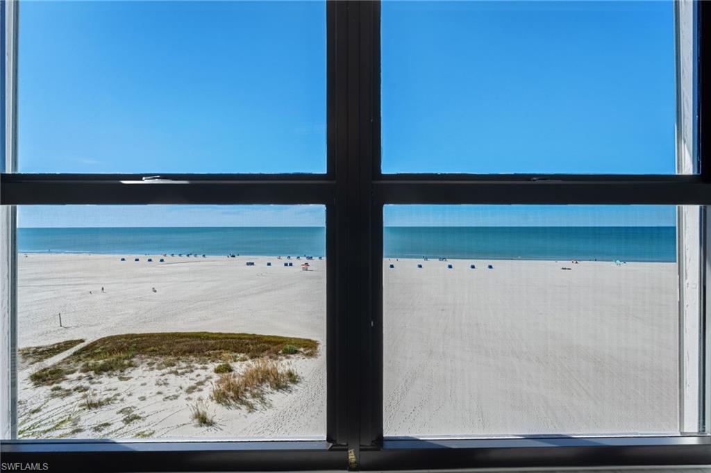 ISLAND WINDS CONDO - Residential