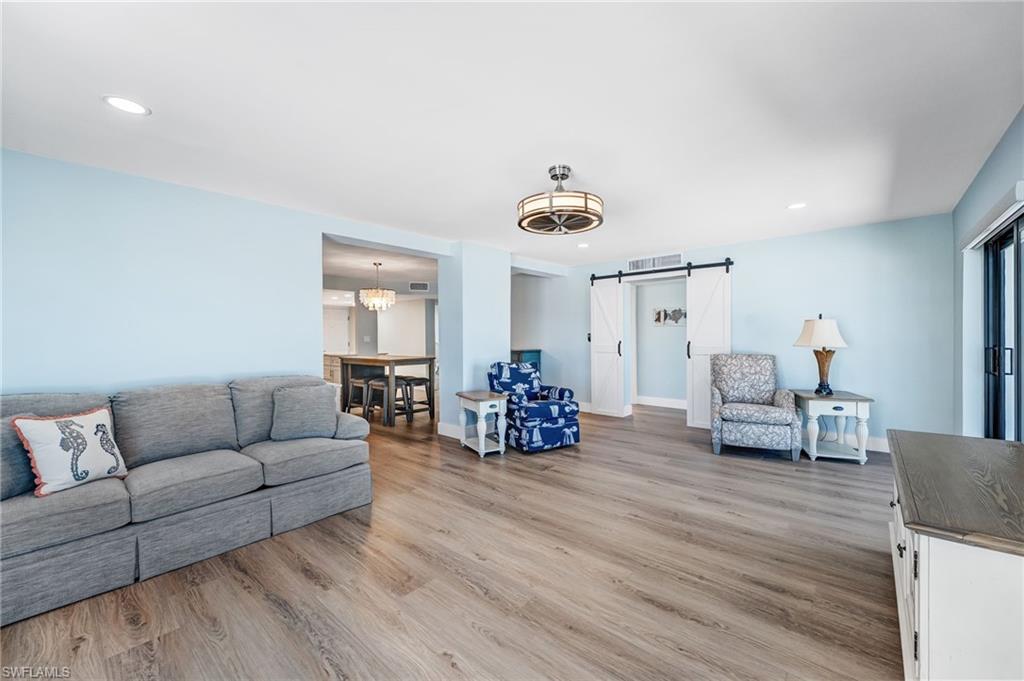 ISLAND WINDS CONDO - Residential