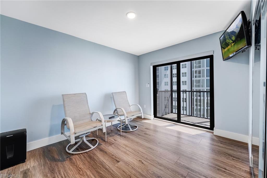 ISLAND WINDS CONDO - Residential