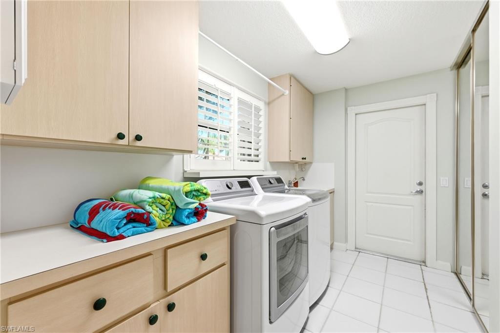 VILLAGE WALK - Residential