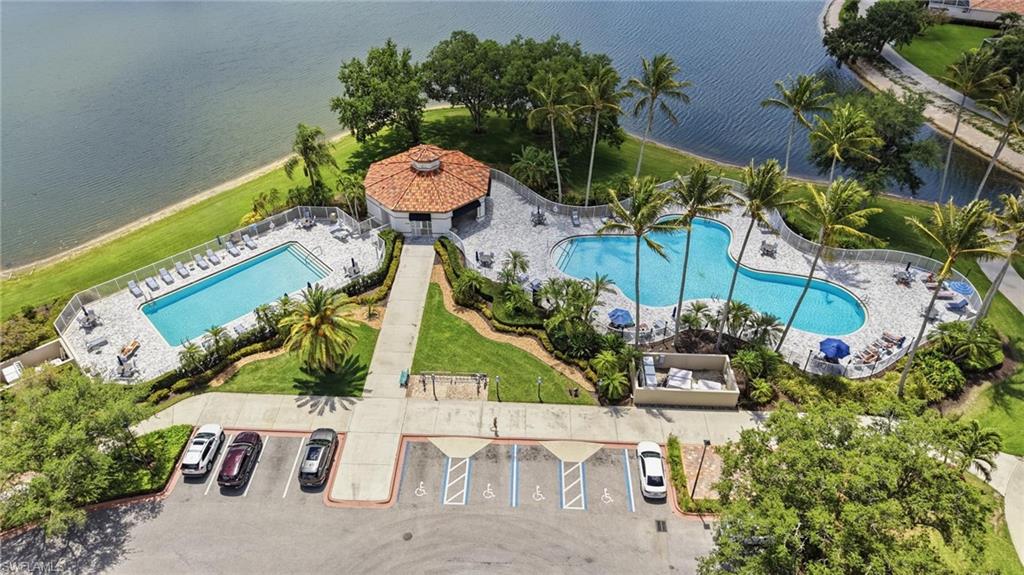 VILLAGE WALK - Residential